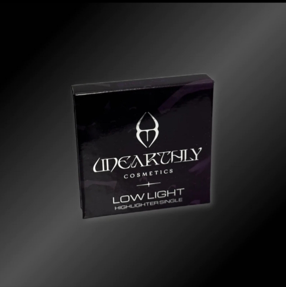 NIB - TWILIGHT Low Light Highlighter Single by Unearthly Cosmetics - Picture 4 of 5